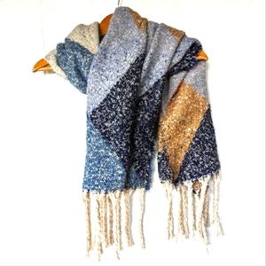 Fashion Apparel Accessories chunky fringe scarf wrap blue tan diamond